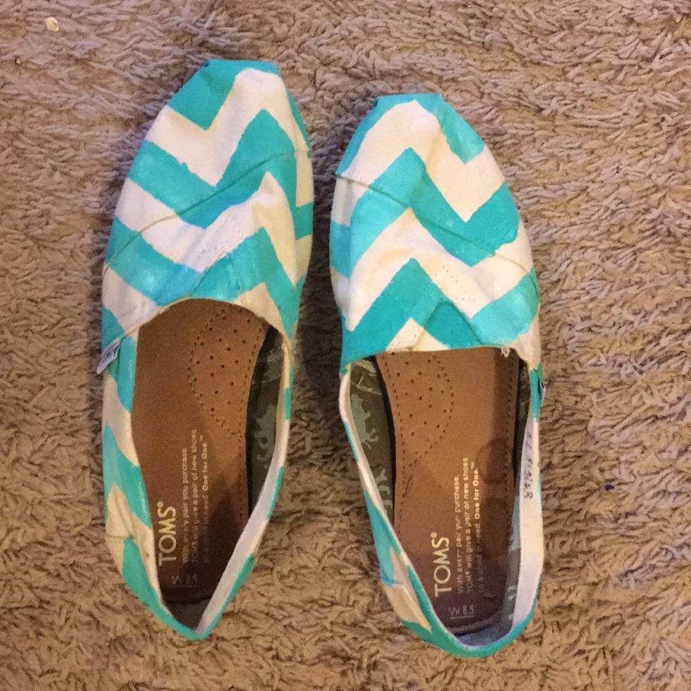Custom painted Toms